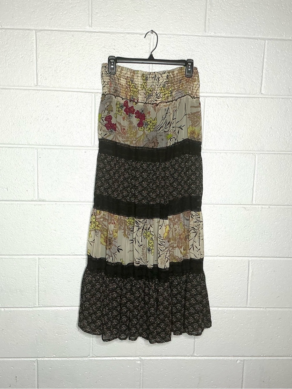 < Y2K Black Rainn Multi-Pattern Tiered Maxi Skirt Size Medium >